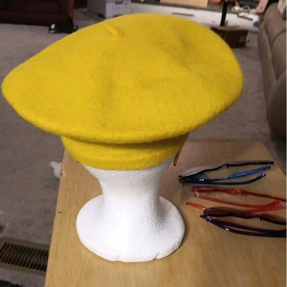 Yellow Beret Wool Blend Hat One Size Matching Yellow Heart Sunglasses-Decorative - Picture 3 of 5